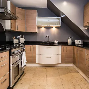 31 Queens Terrace Apartment Southampton