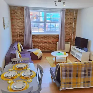 Flat 3 Lovely Spacious Available For Guests Parking Wifi Apartment Southampton