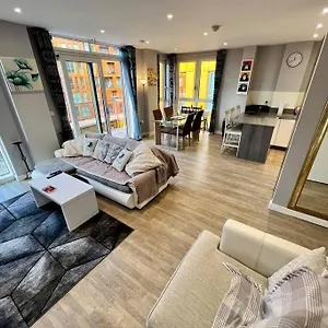  Apartment Luxury 5* Penthouse Greenwich Sleep 9 With Parking