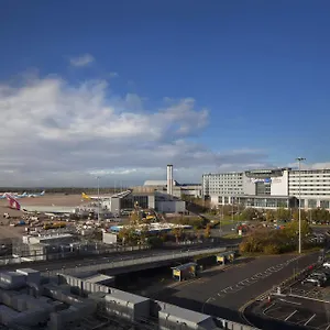 Radisson Blu Manchester Airport Хейл